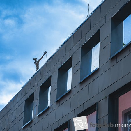 2024 Ausflug ins Staatstheater Mainz - Jutta Wirthl: &quot;Flugübung&quot;