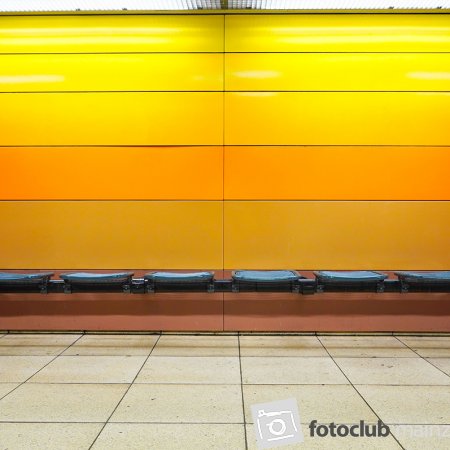 2024 U-Bahnfotografie Frankfurt - Hubertus Utz &quot;Warten&quot;