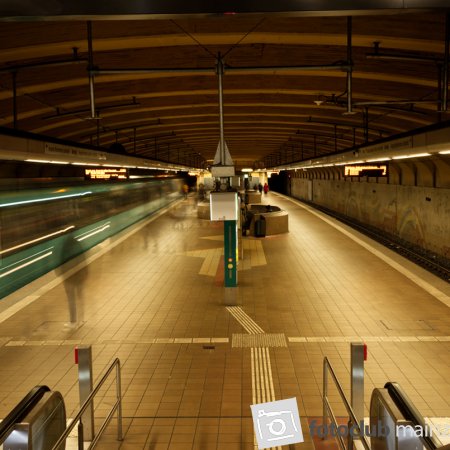 2024 U-Bahnfotografie Frankfurt - Paola Ranft &quot;Bitte einsteigen&quot;