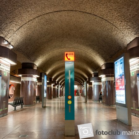 2024 U-Bahnfotografie Frankfurt - Rainer Scherer &quot;SOS&quot;