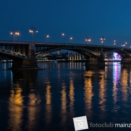 2025 Mein Bild - Michael Weisenberger: &quot;Theodor-Heuss-Brücke zur Blauen Stunde&quot;
